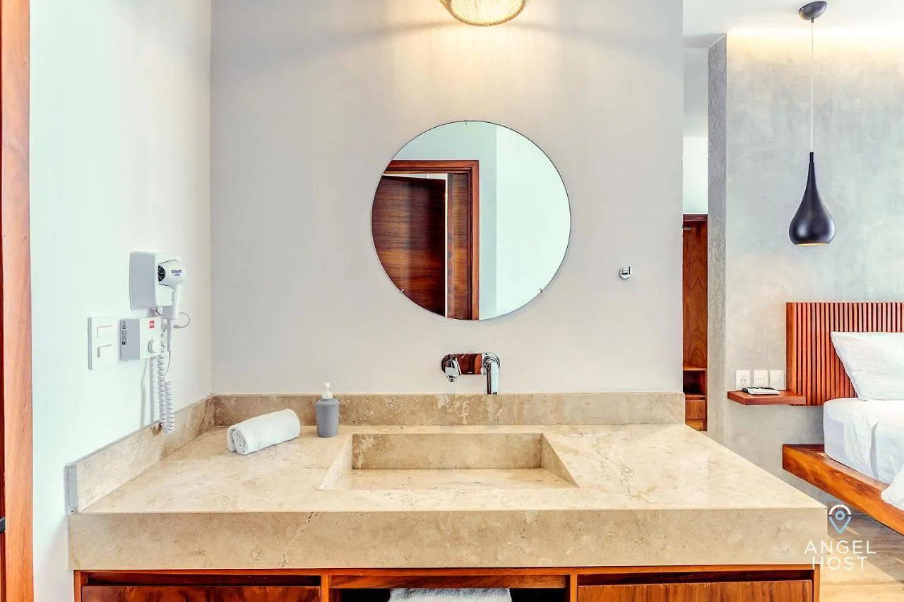 Chic Condotel With Roof Pool 10-Min Walk To Beach Playa del Carmen Apartment