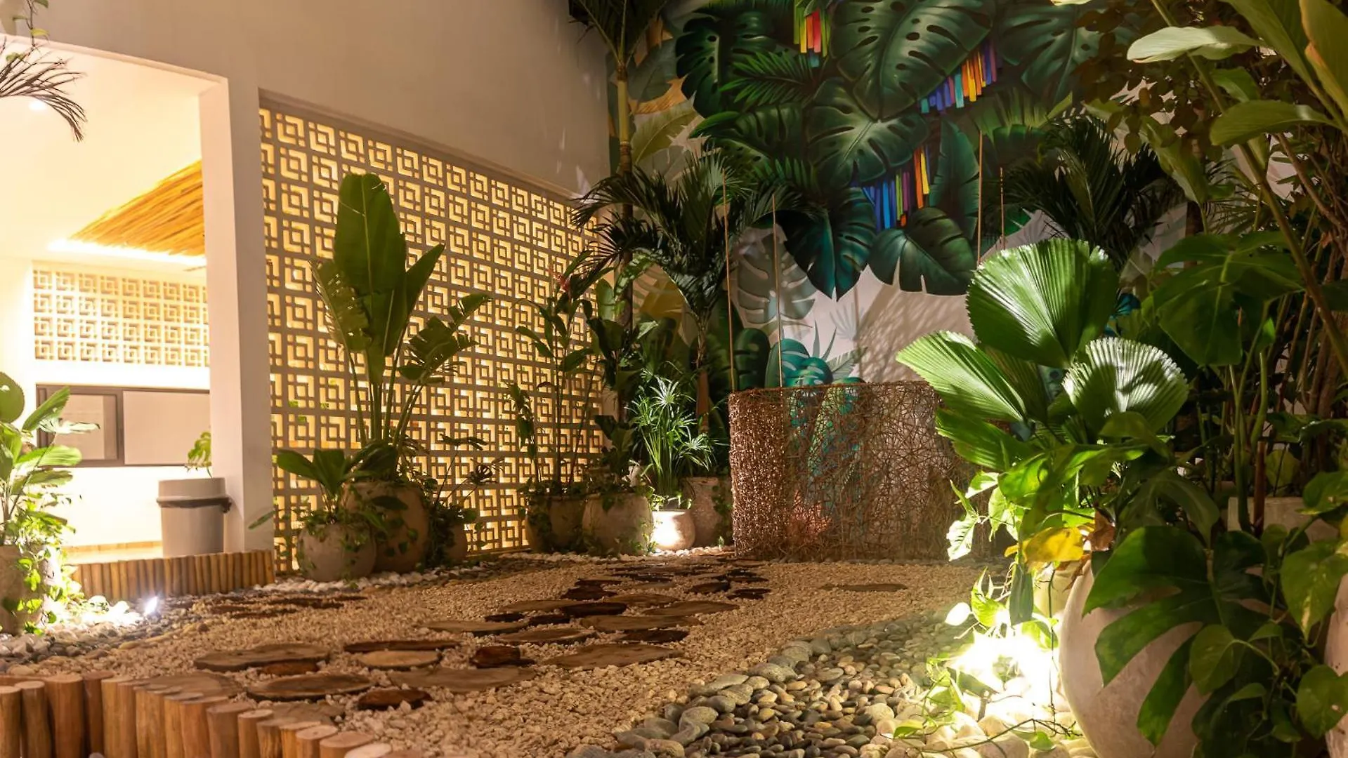 Apartment Chic Condotel With Roof Pool 10-Min Walk To Beach Playa del Carmen