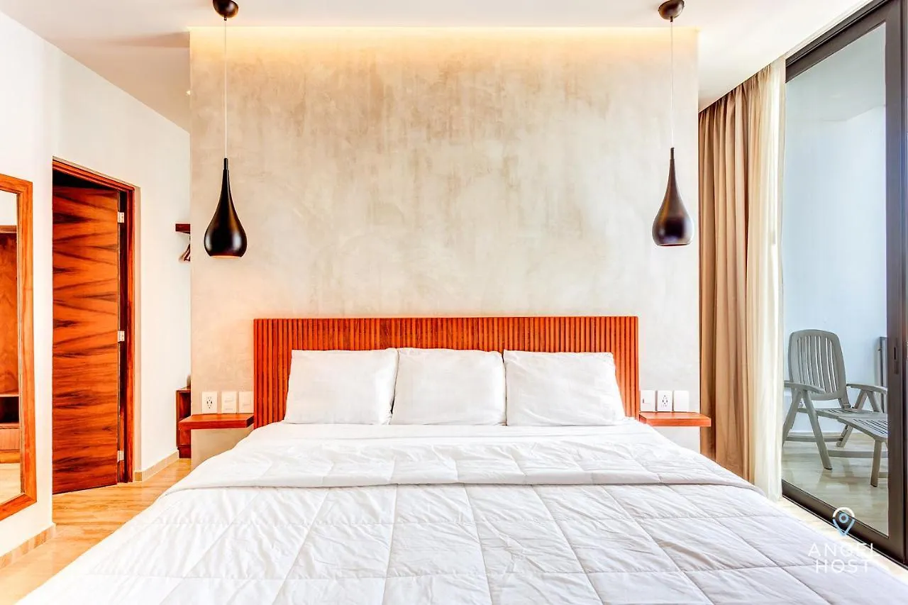 Chic Condotel With Roof Pool 10-Min Walk To Beach Playa del Carmen Apartment