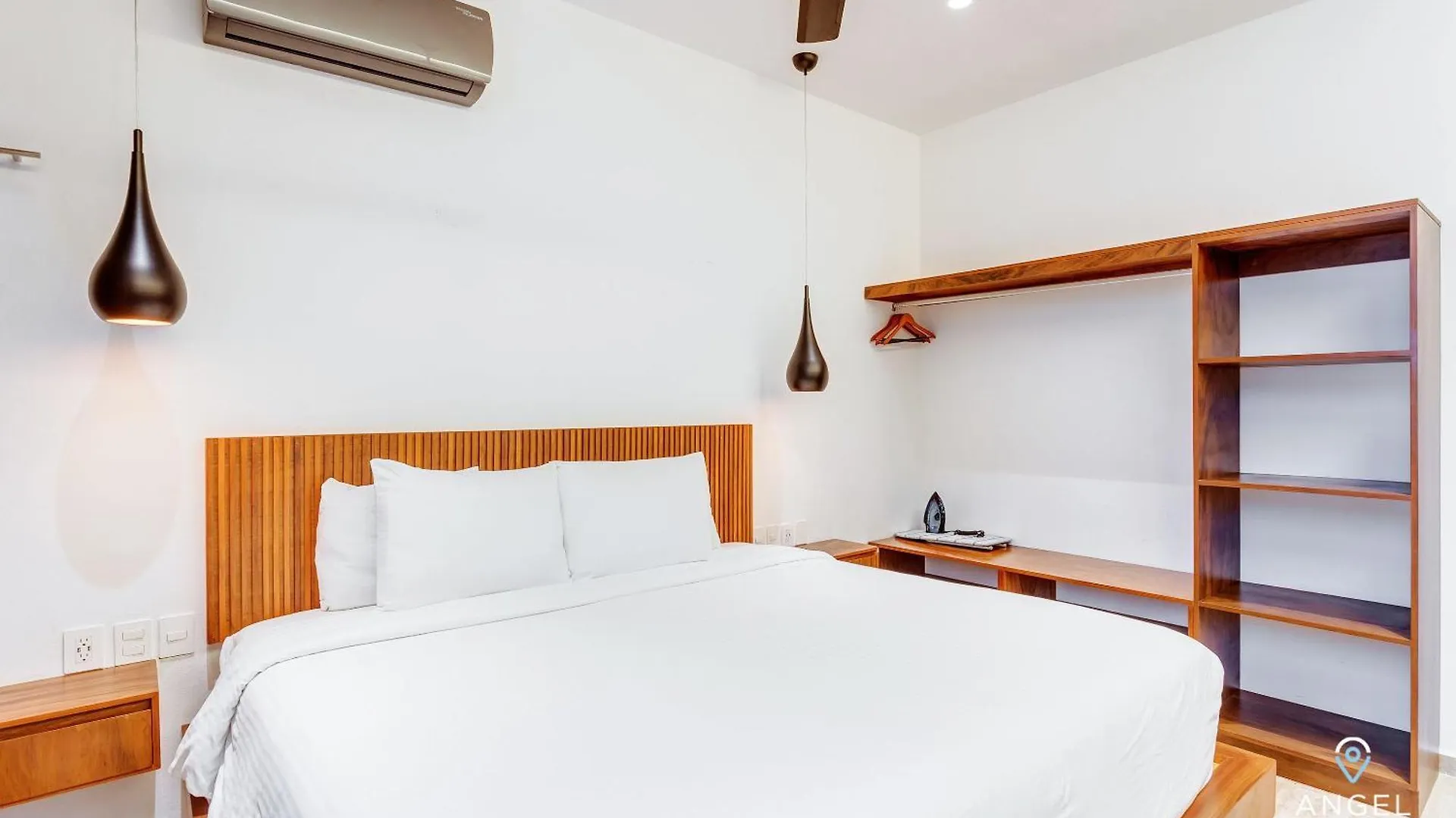 Chic Condotel With Roof Pool 10-Min Walk To Beach Playa del Carmen Lägenhet